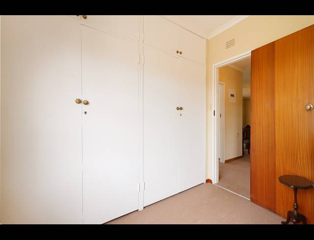 2 BEDROOM TOWNHOUSE FOR SALE IN HELDERKRUIN